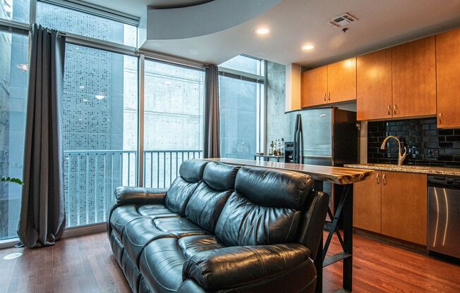 1 bed, 1 bath, $1,750, Unit Unit # 609