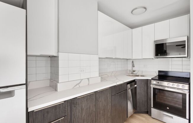 Studio, 1 bath, 250 sqft, $1,425, Unit 1D