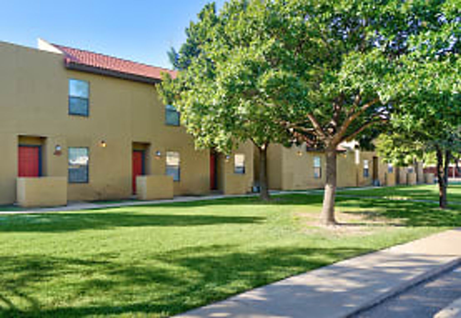 Las Colinas Apts.