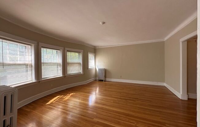 Bright, Spacious 3BR in Prime Upper East Side