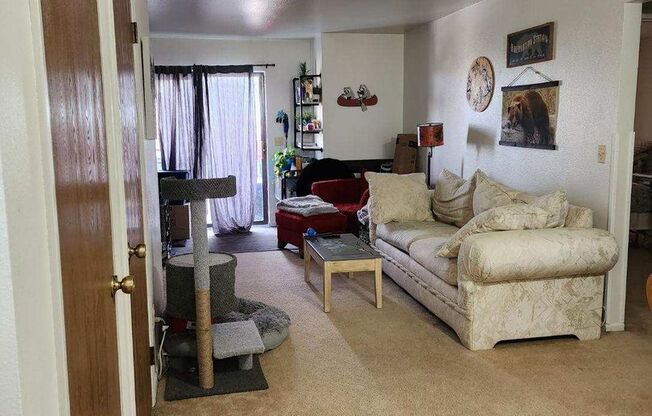 2 Bedroom 1 Bathroom Apartment