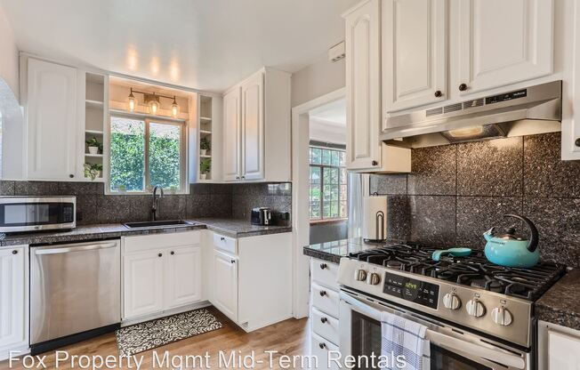 3070 Bellaire St.