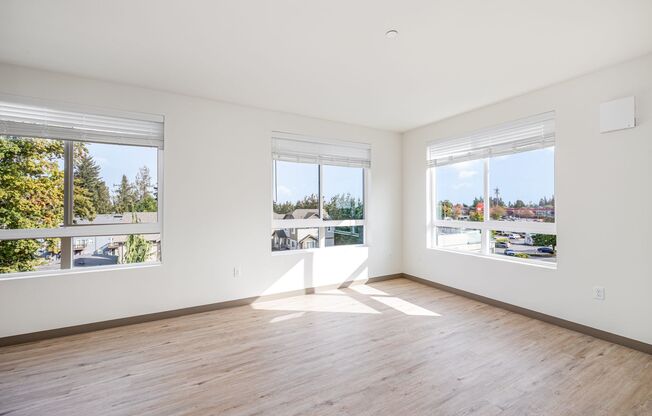 3 beds, 2 baths, $2,800, Unit Unit B303