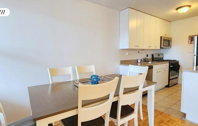 1 bed, 1 bath, 810 sqft, $4,700, Unit 9F