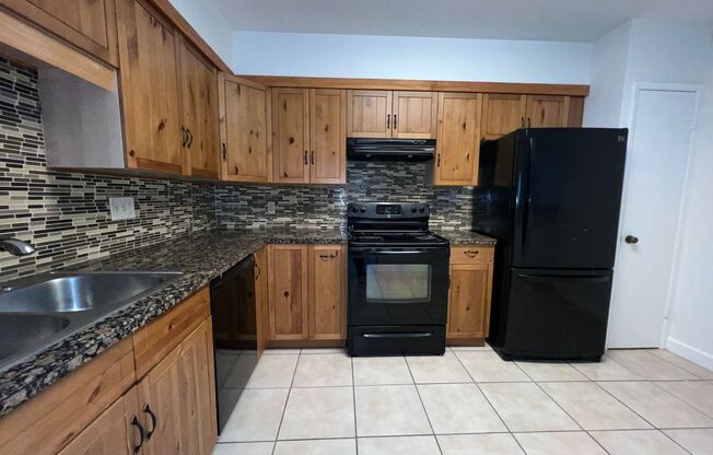 3 beds, 1 bath, $1,495