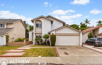 Stunning 4 Bedroom, 3 Bathroom Home in Mission Viejo!