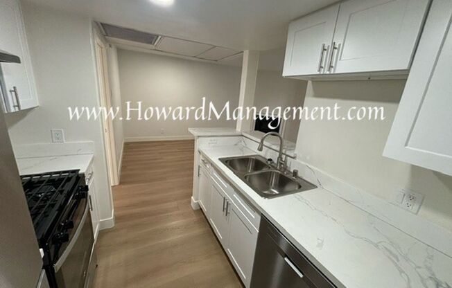 1 bed, 1 bath, $2,095, Unit 104