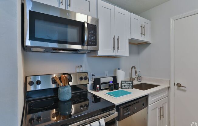 2 beds, 2 baths, 950 sqft, $1,245