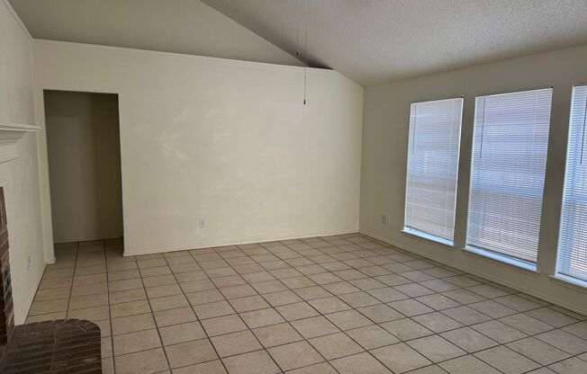 Cute Single Story 3 Bedroom in Keller ISD