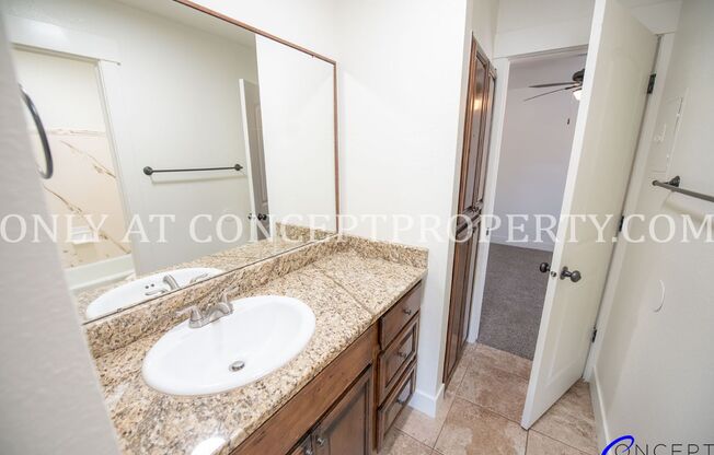 2 beds, 1 bath, 830 sqft, $1,299, Unit 7092 23