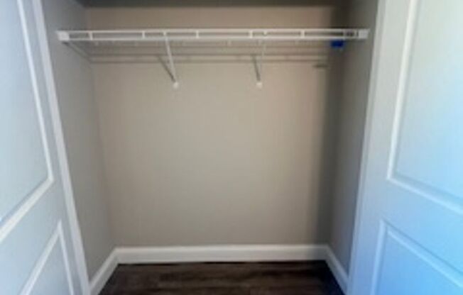 3 beds, 2 baths, 1,205 sqft, $1,300, Unit 218