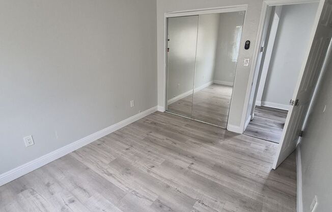 2 beds, 1 bath, $2,500, Unit 1/2a