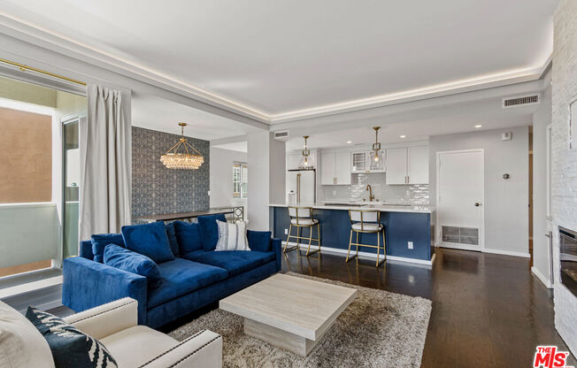 2 beds, 2 baths, 1,212 sqft, $5,750, Unit 616