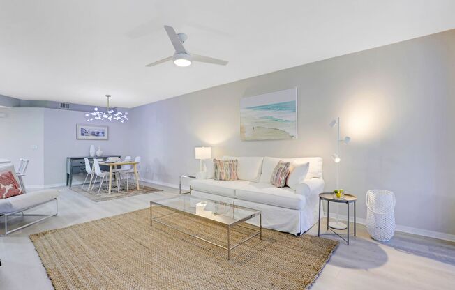 ** CALUSA BAY ** 2 BED / 2 BATH - CONDO - FURNISHED - AMAZING LOCATION! - ANNUAL RENTAL