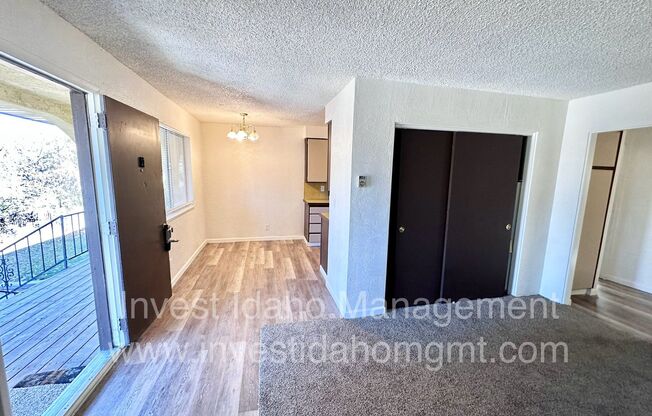 2 beds, 1 bath, 750 sqft, $1,095, Unit N