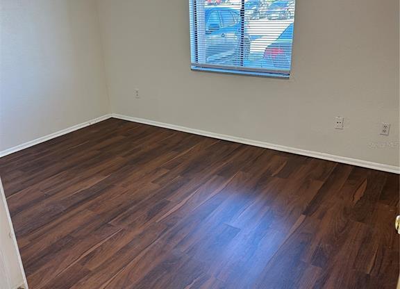 2707 HUNT CLUB LN