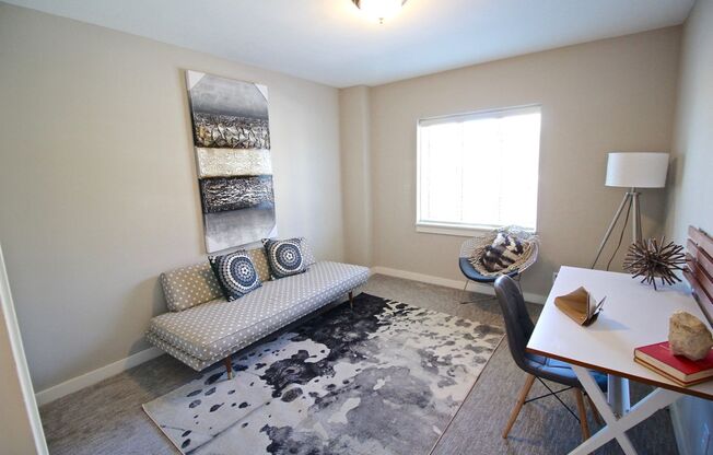 2 beds, 1 bath, 790 sqft, $1,450, Unit 908