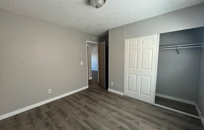 1 bed, 1 bath, 700 sqft, $1,150, Unit 15327