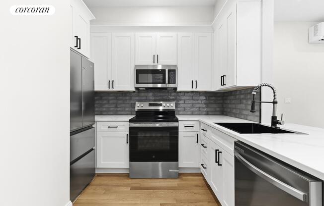 475 W 140 ST