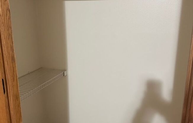 1 bed, 1 bath, 700 sqft, $1,220, Unit 401-213