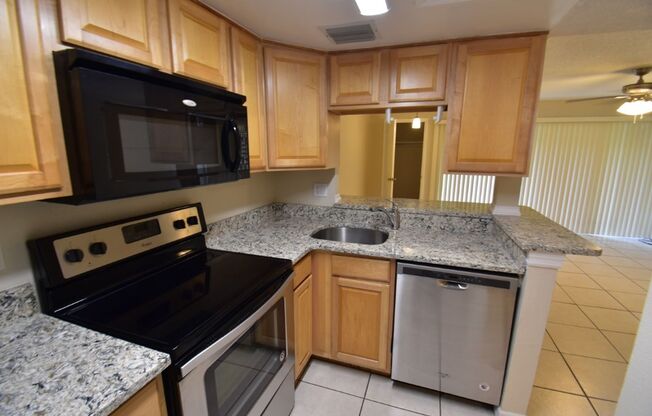 1 bed, 1 bath, 581 sqft, $1,200, Unit 1