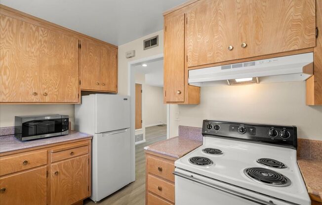 1 bed, 1 bath, 575 sqft, $2,495, Unit 190 Webster St.