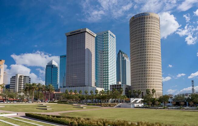 Curtis Hixon Waterfront Park places Modera Encore within moments of green space, river views, and year-round Tampa events.