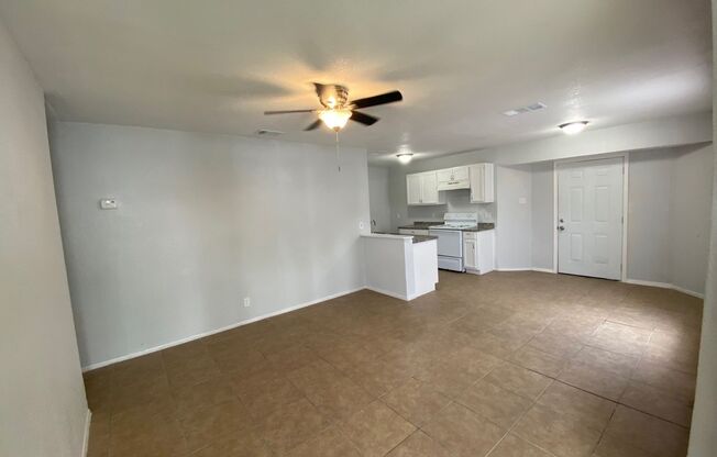 Comfortable 2BR/1BA- Home Available Now!