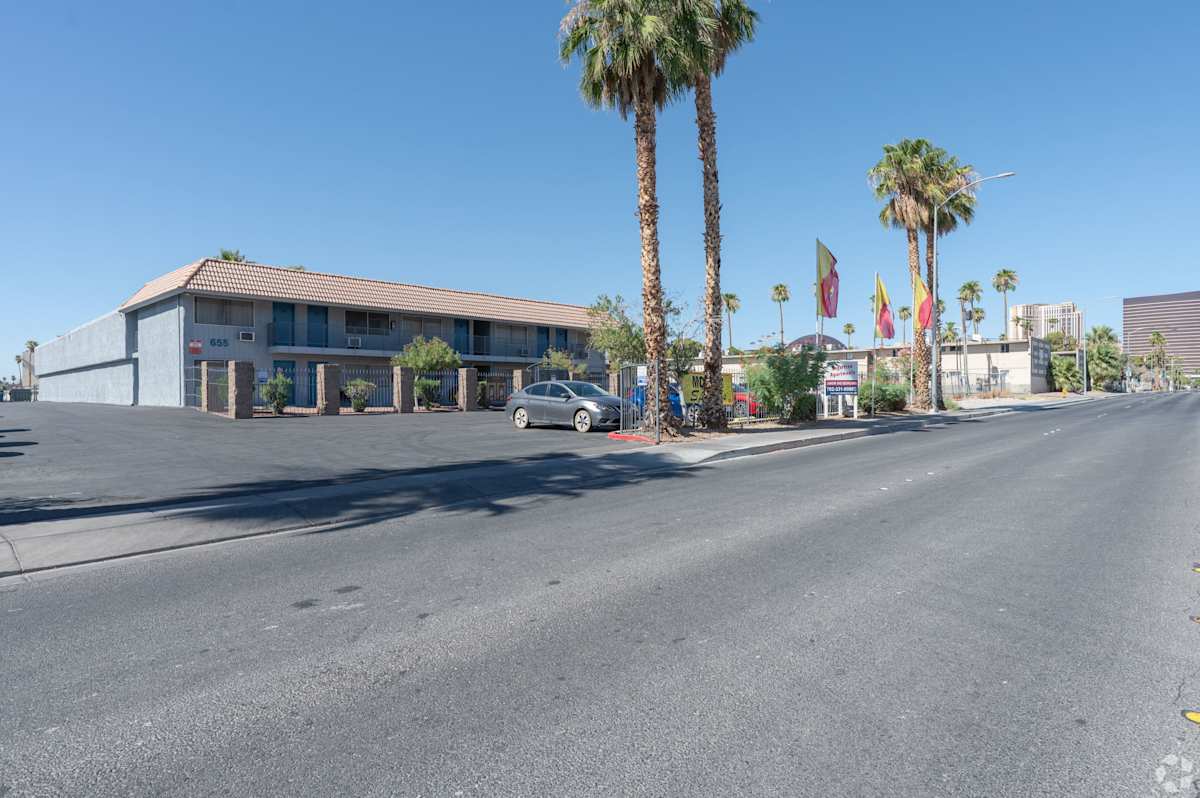 Welcome to Sugartree Apartments