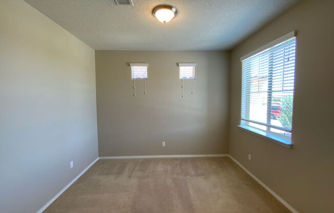 3 Bedroom Single Story Home in Loma Colorado near Loma Vista Blvd NE & High Resort Blvd SE!