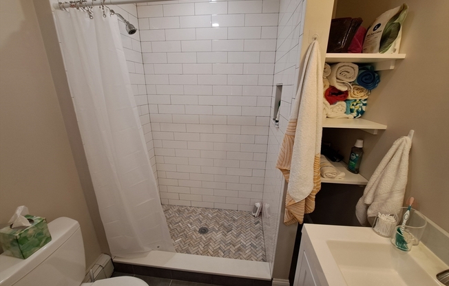 Studio, 1 bath, $2,200, Unit A