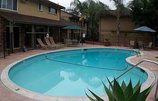 2 beds, 2 baths, $2,700, Unit Unit #275