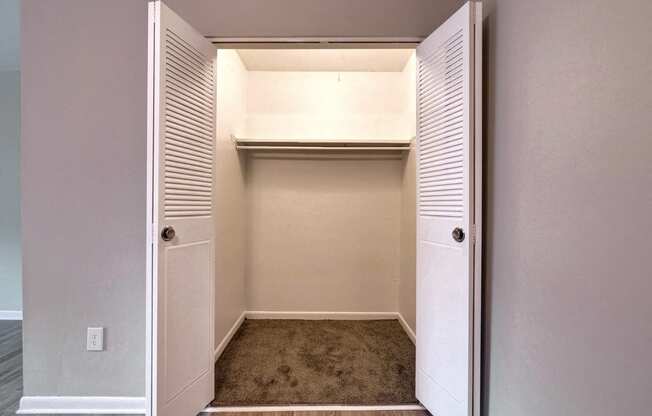 Large Closets at Highland Club Apartments, Watervliet, NY, 12189