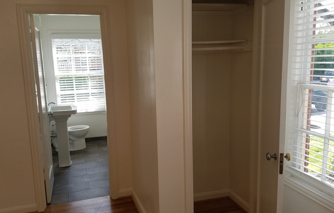 1 bed, 1 bath, 616 sqft, $1,625, Unit 28