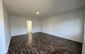 7253-57 Variel Ave