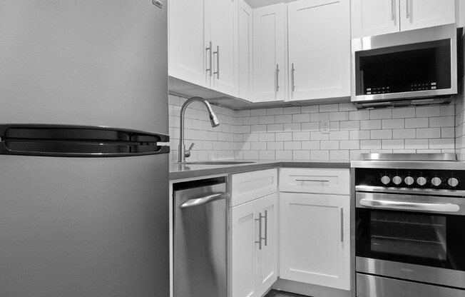 1 bed, 1 bath, $3,800, Unit 6F