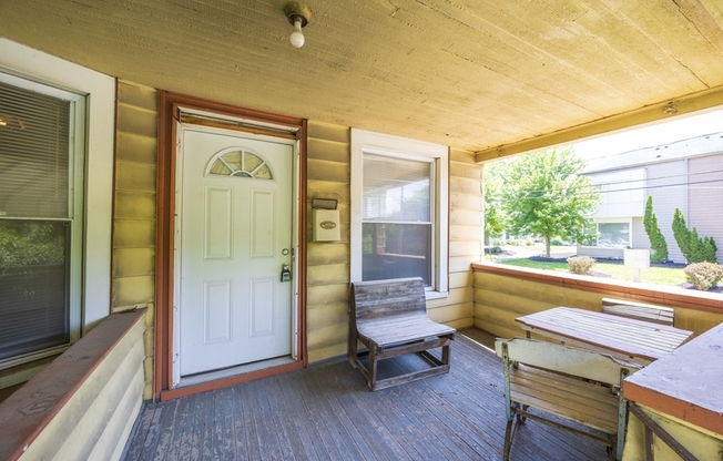 2257 E 80 ST