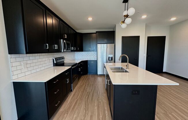 1 bed, 1 bath, $1,275, Unit 303