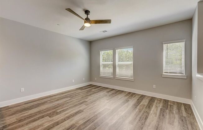 2 beds, 2.5 baths, 1,148 sqft, $1,850, Unit 4500 Colosseum Way