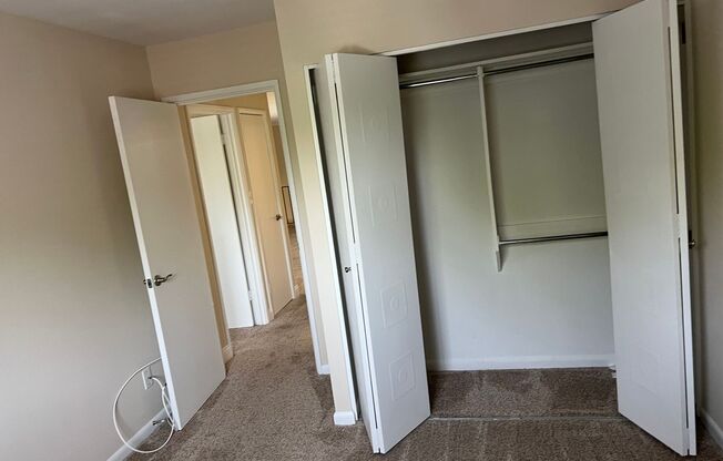 Robin Hood Apartments