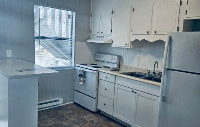 1 bed, 1 bath, 576 sqft, $765, Unit 3625-A