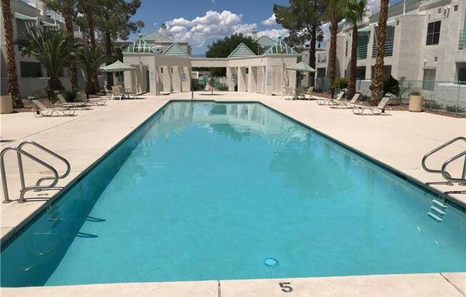 1 bed, 1 bath, $1,250, Unit UNIT 2082