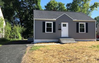 **2-BEDROOM HOME IN NORTH COLUMBUS!!**
