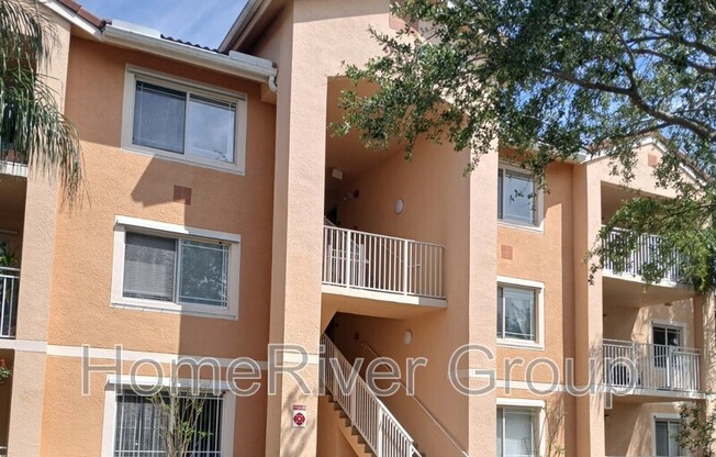 261 SW PALM DR