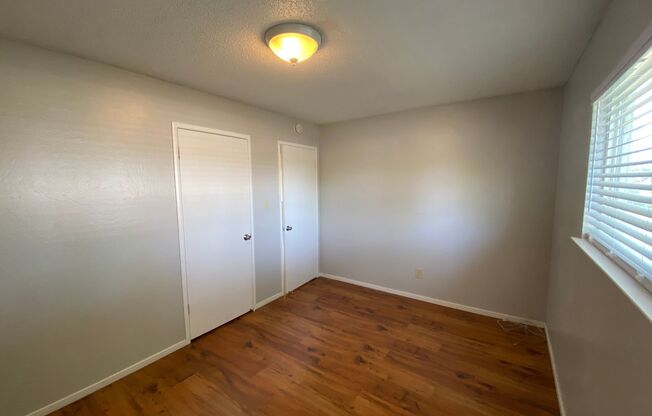 2 beds, 1 bath, $1,675, Unit 291A