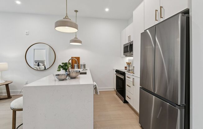 1 bed, 1 bath, 700 sqft, $1,696, Unit 404