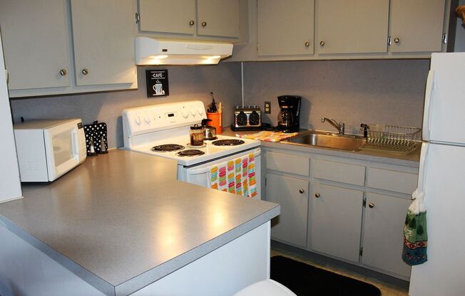 **WINTER RENTAL** Fully Furnished & Ready For Your Winter Extended Stay