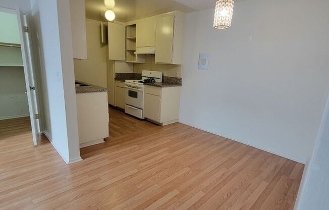436 Raymond Ave.