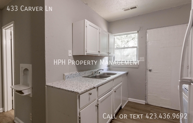 433 CARVER LN