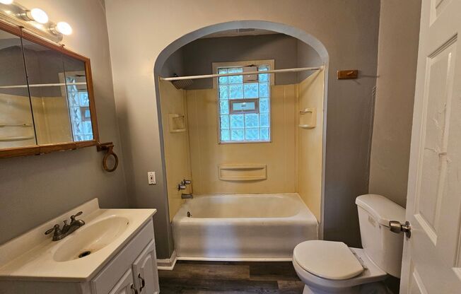 3 bedroom Townhome for rent in Mt Washington!
